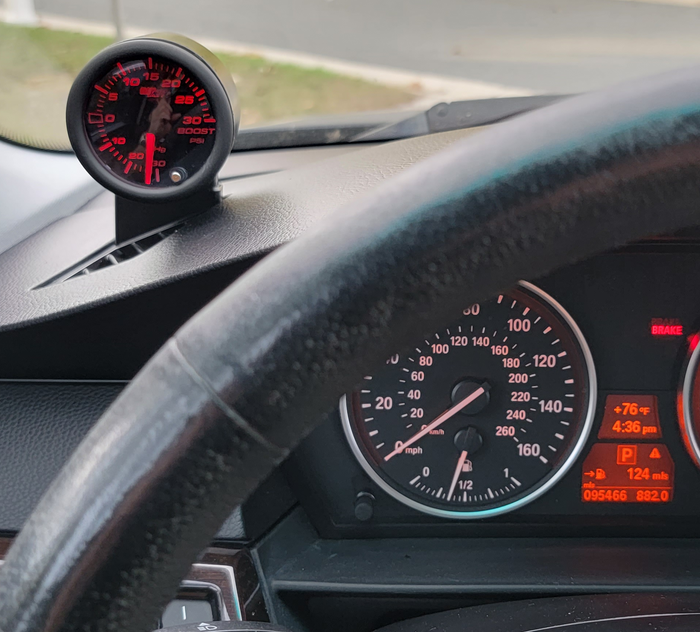 BMW E6X Vent-Mounted Gauge Pods (2006 - 2010 BMW 5-Series) – alternate view