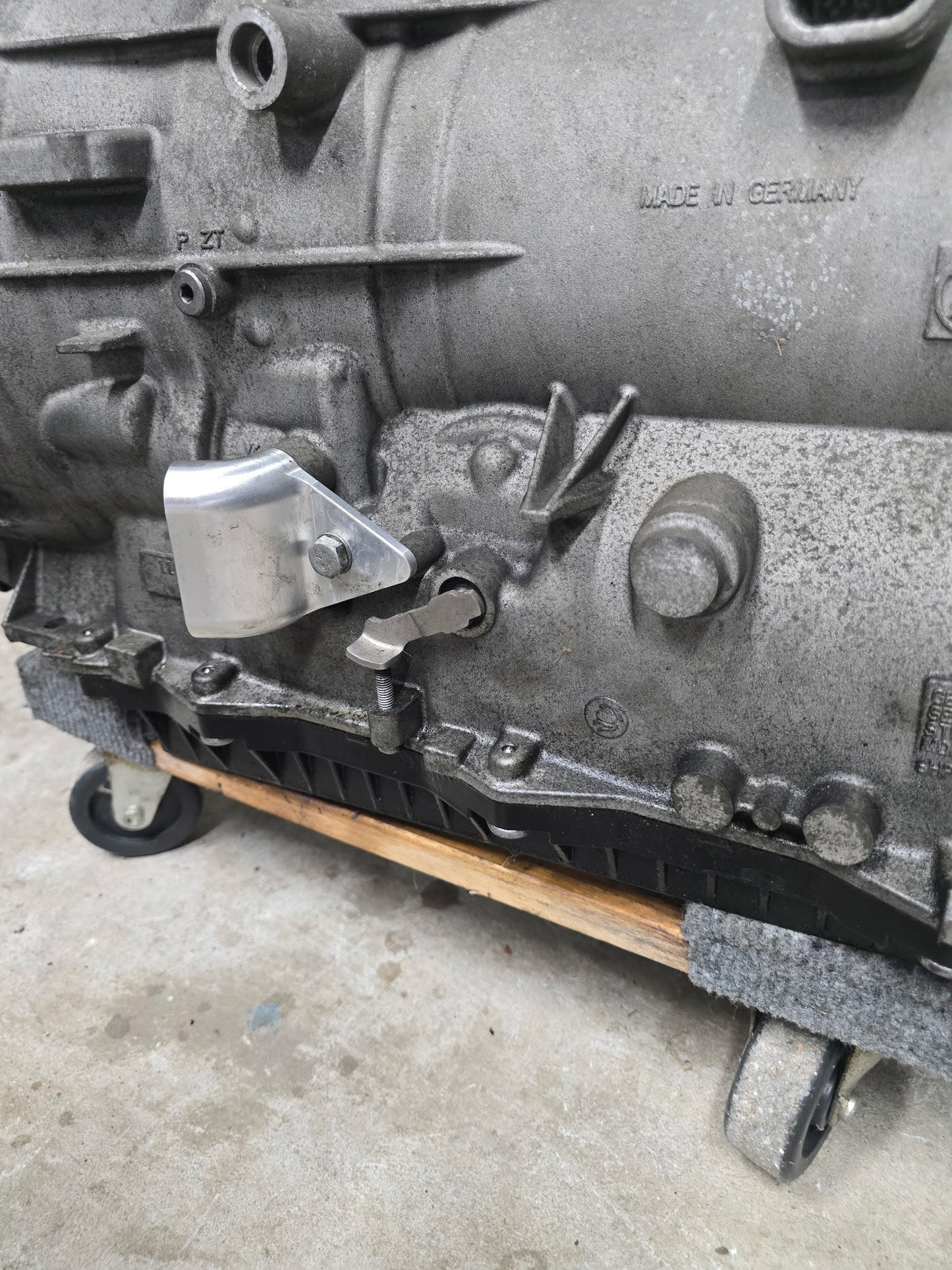 8hp Oil Cooler Line Adapter with 8an fittings