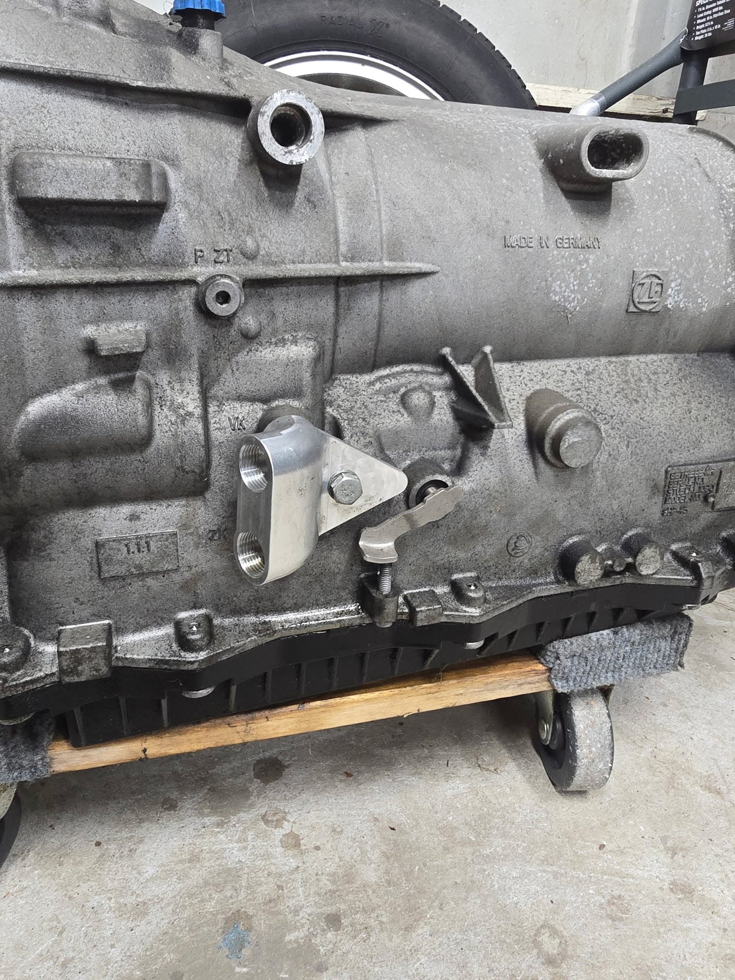 8hp Oil Cooler Line Adapter with 8an fittings