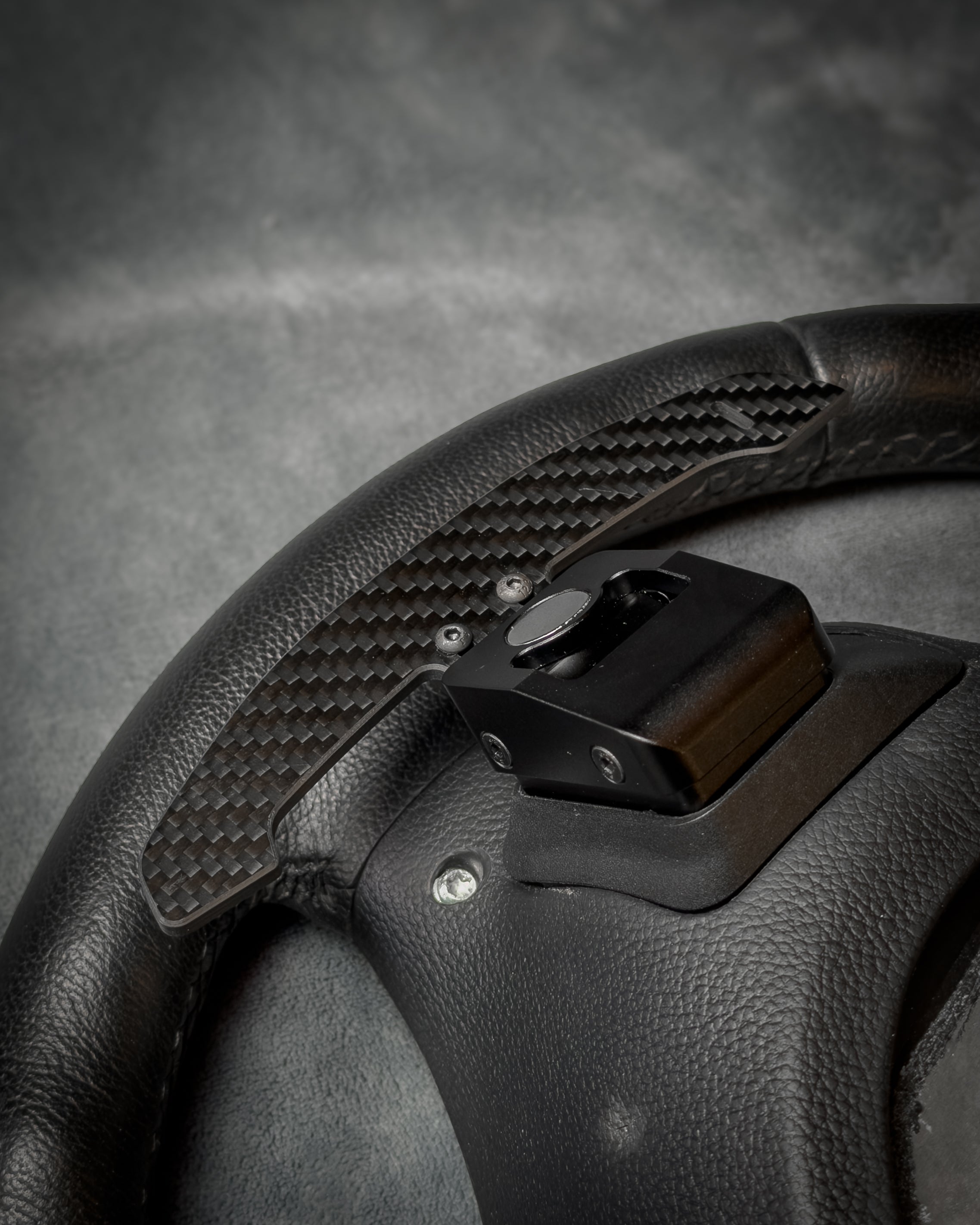 Carbon Fiber Magnetic Paddle Shifters – E90/E92 3 Series LCI (2009