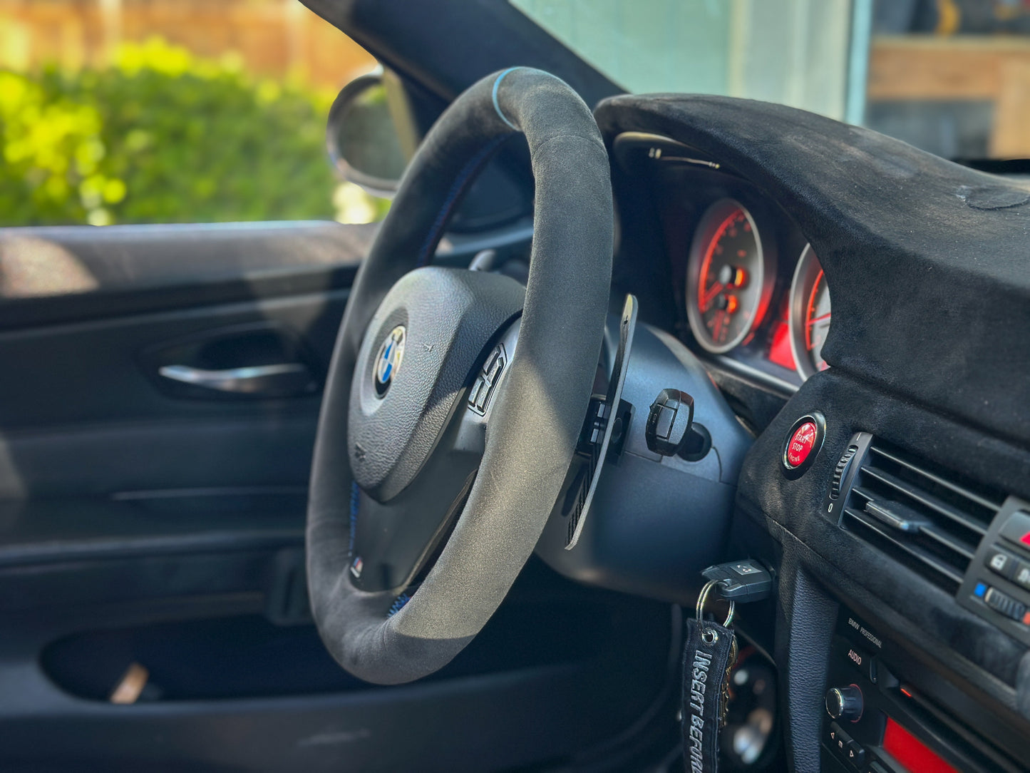 Carbon Fiber Magnetic Paddle Shifters – E90/E92 3 Series LCI (2009–2011)